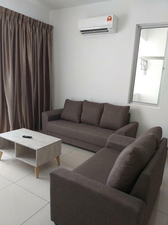 Aliff Avenue 2 Bedroom Homestay جوهر بهرو المظهر الخارجي الصورة
