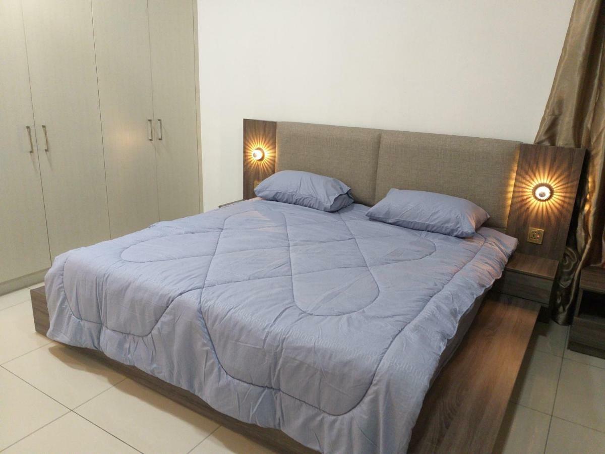 Aliff Avenue 2 Bedroom Homestay جوهر بهرو المظهر الخارجي الصورة